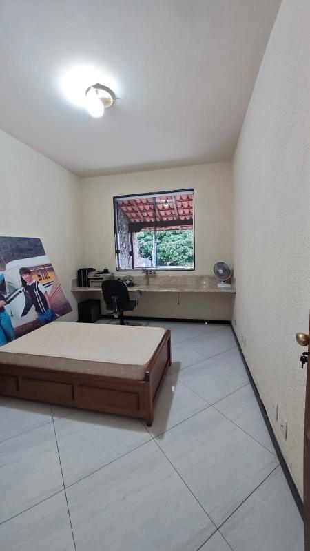Casa, Barreiro, 3 Quartos, 4 Vagas, 1 Suíte