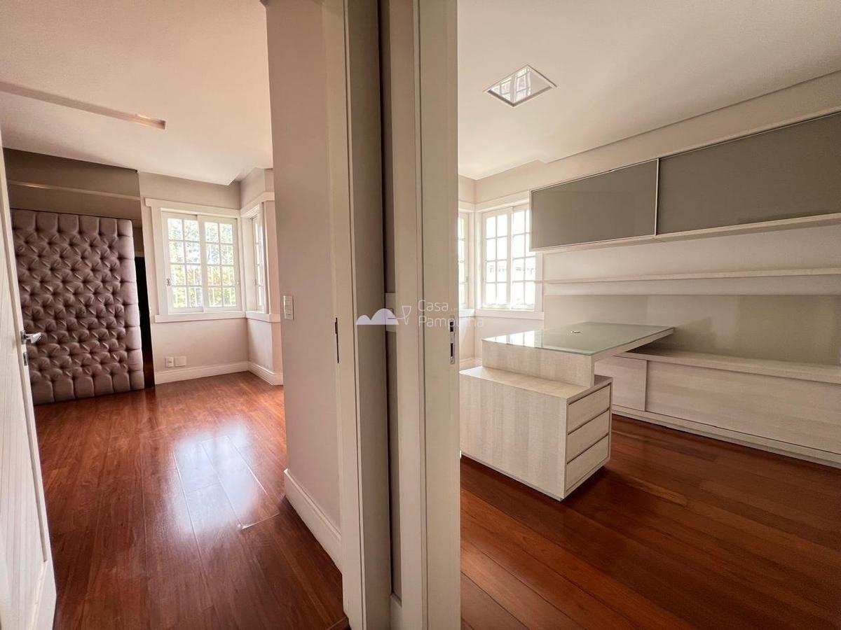 Casa, Jaraguá, 5 Quartos, 5 Vagas, 2 Suítes