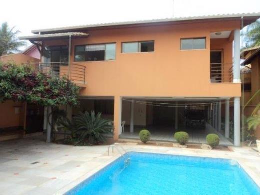 Casa, Planalto, 4 Quartos, 8 Vagas, 1 Suíte