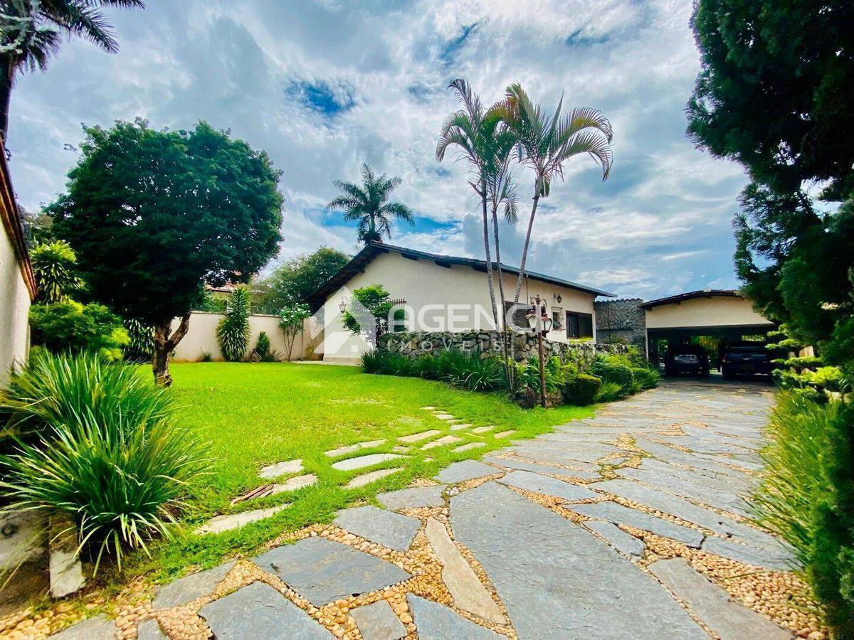 Casa, Bandeirantes (pampulha), 4 Quartos, 0 Vaga, 1 Suíte