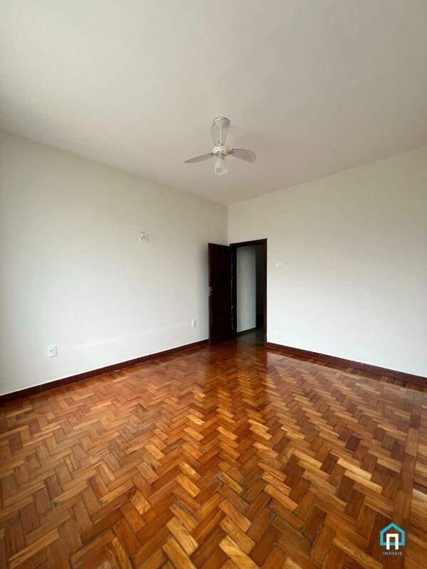 Casa, Centro, 2 Quartos, 1 Vaga, 1 Suíte