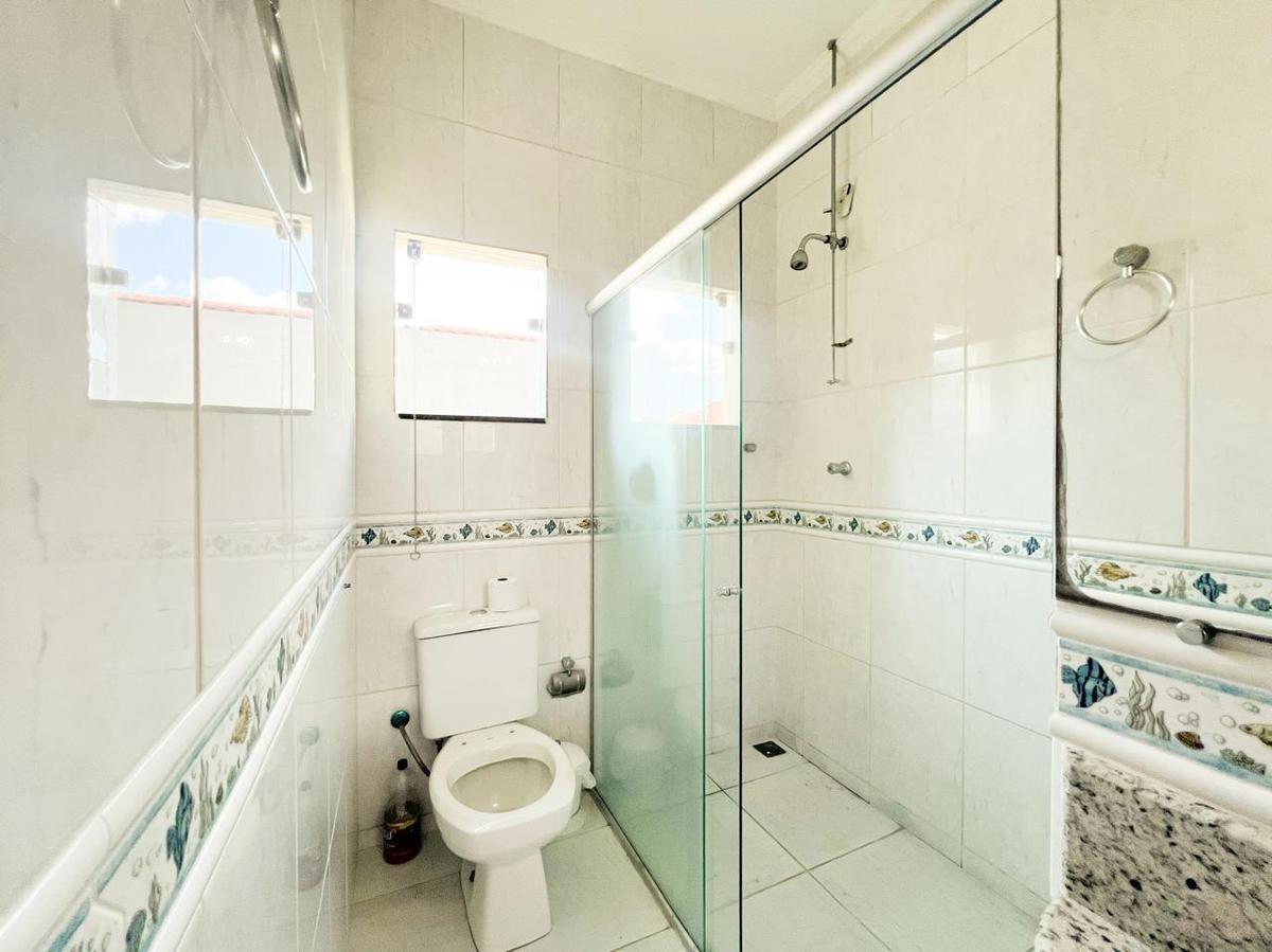 Casa, Arvoredo, 3 Quartos, 8 Vagas, 2 Suítes