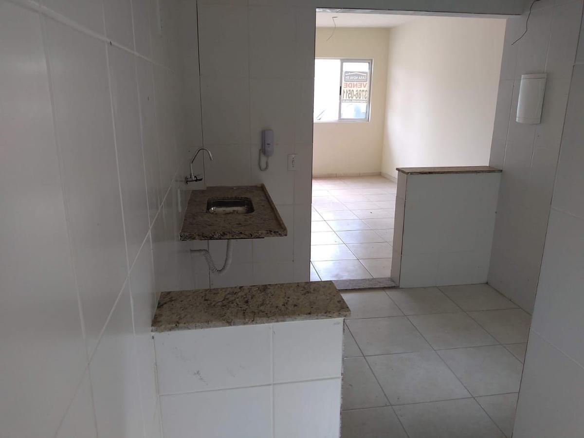 Apartamento, Cândida Ferreira