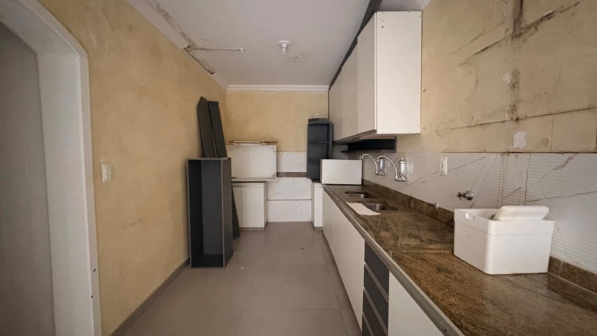 Apartamento, Luxemburgo, 4 Quartos, 1 Vaga, 1 Suíte