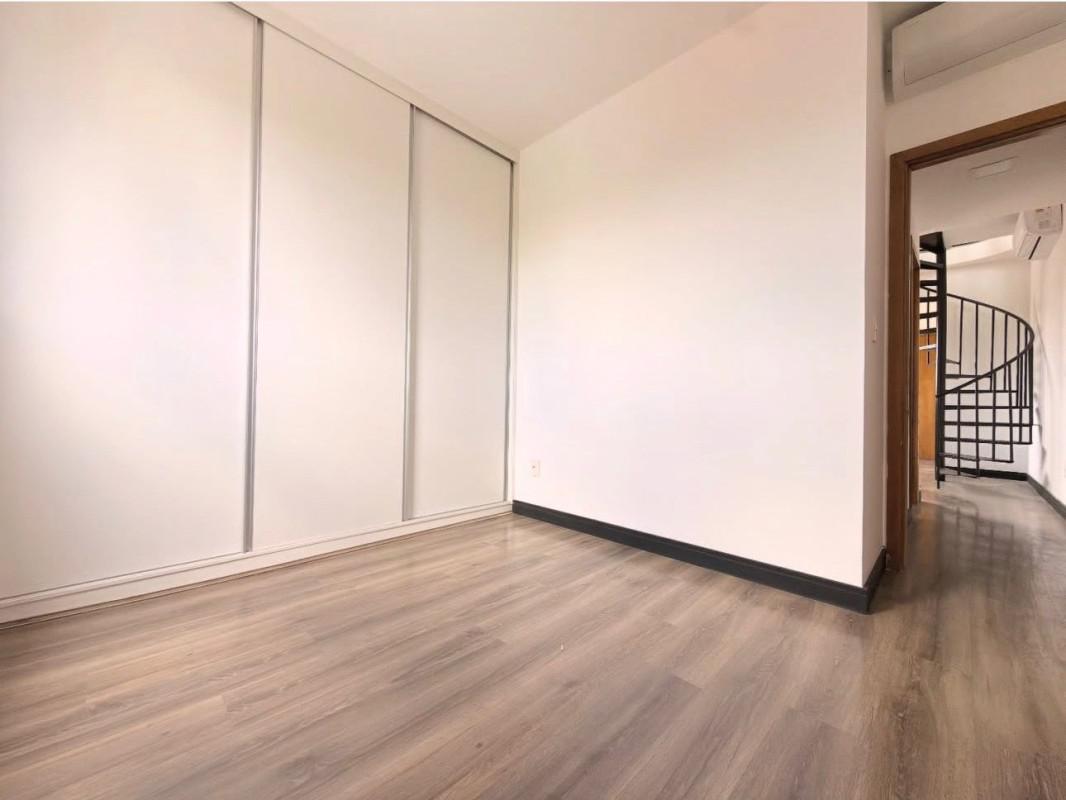 Cobertura, Paquetá, 2 Quartos, 2 Vagas, 1 Suíte