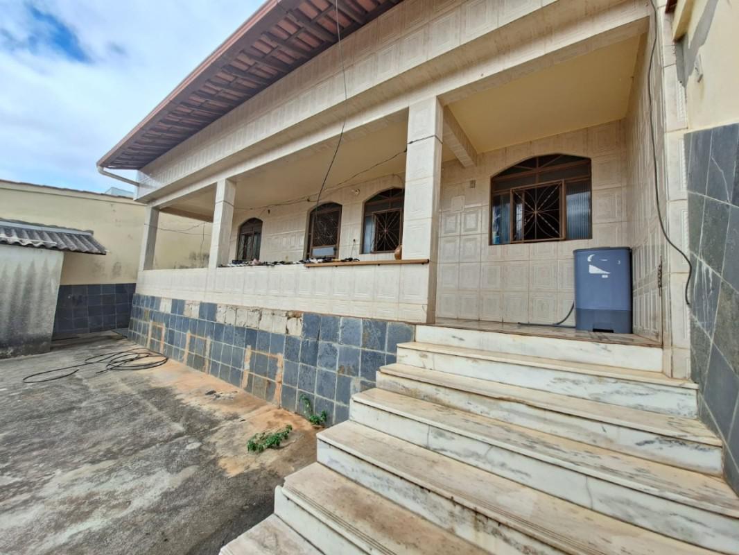 Casa, Jardim Guanabara, 3 Quartos, 6 Vagas