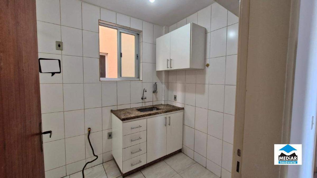 Apartamento, Sagrada Família, 3 Quartos, 1 Vaga, 1 Suíte