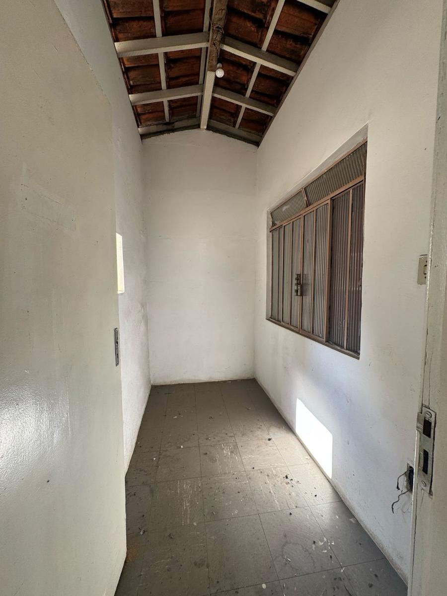 Prédio, Colégio Batista, 4 Quartos, 2 Vagas