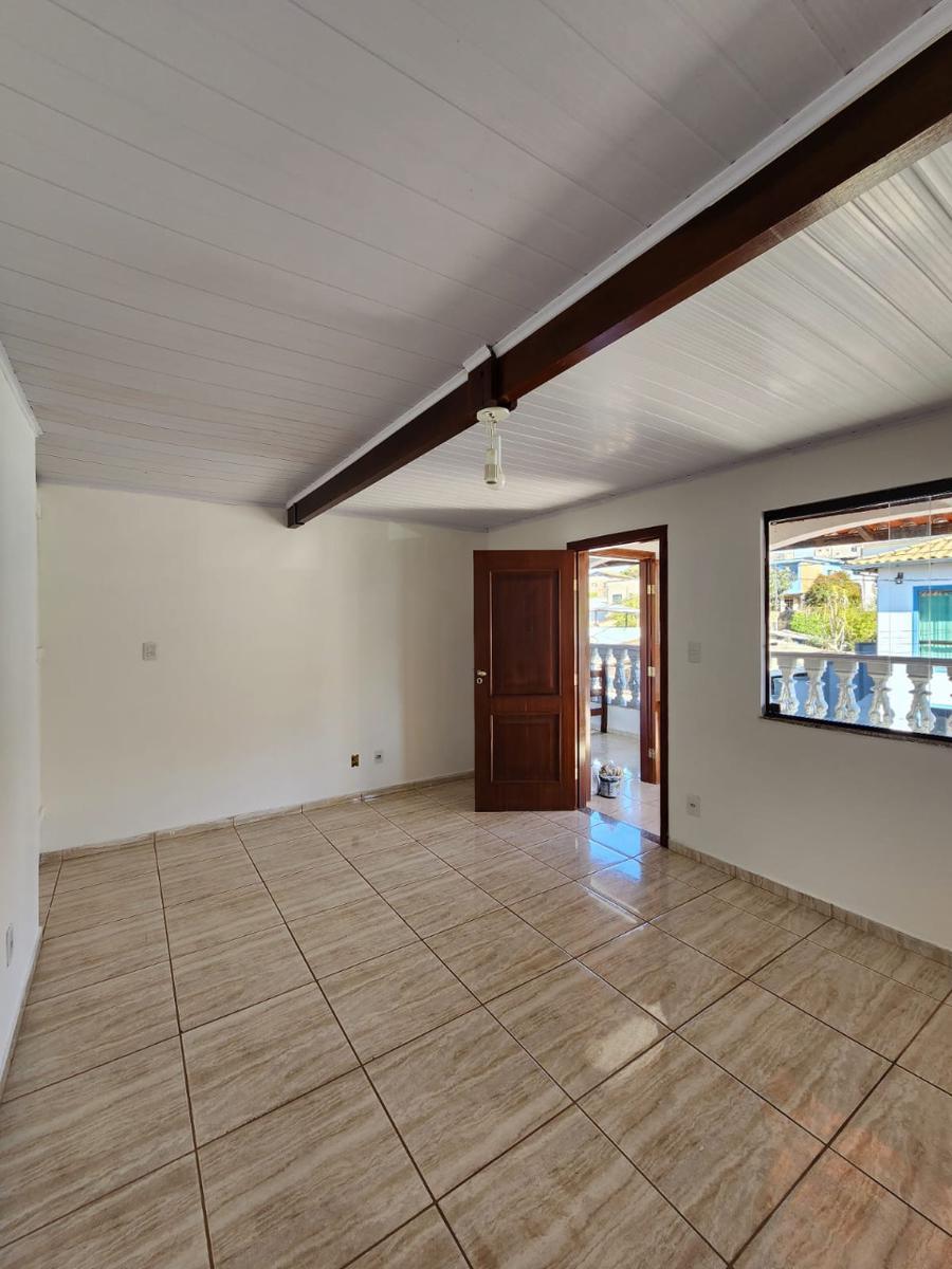 Casa, Centro, 3 Quartos, 0 Vaga