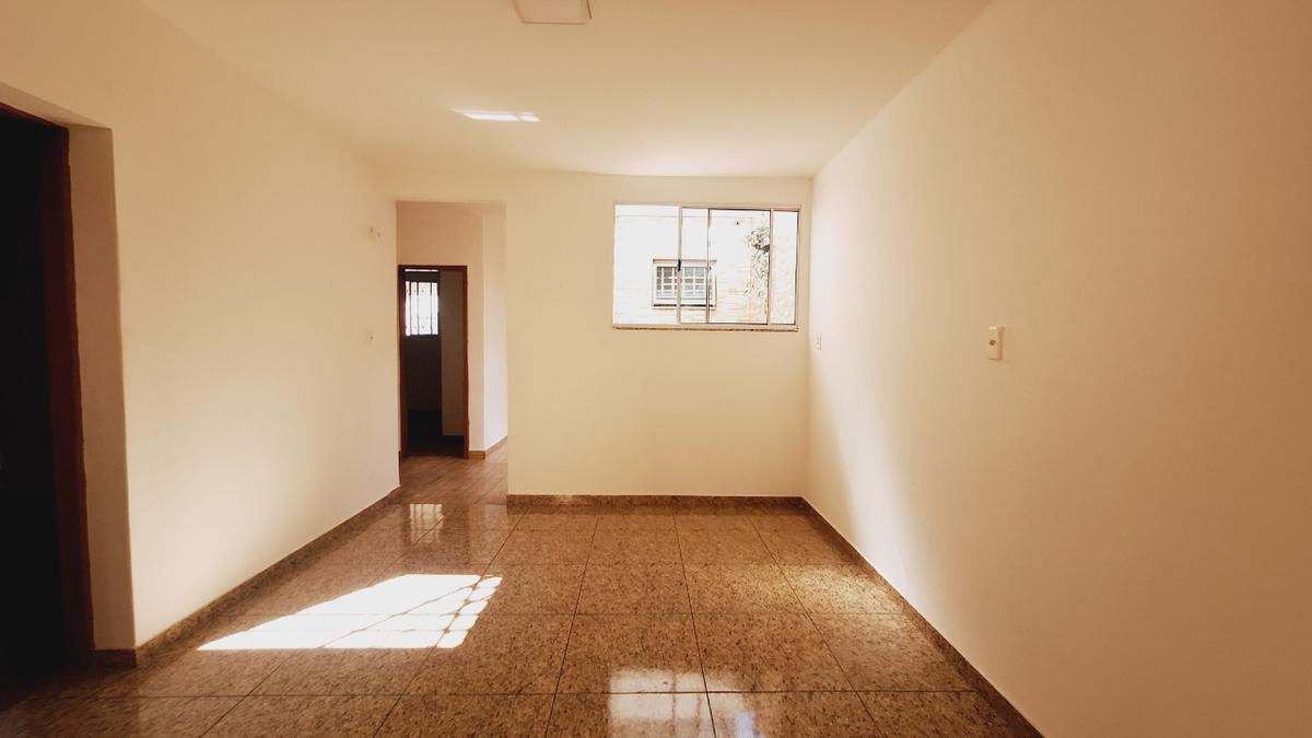Casa, Nova Floresta, 3 Quartos, 0 Vaga, 1 Suíte