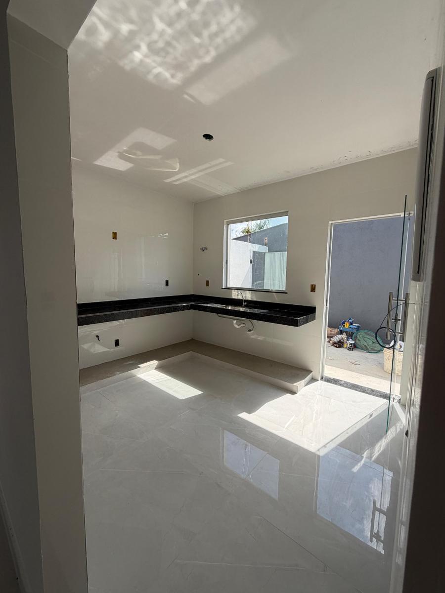 Casa, Vida Nova, 3 Quartos, 4 Vagas, 1 Suíte