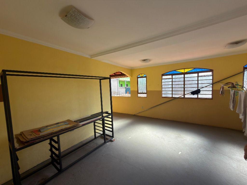 Casa, Itacolomi, 3 Quartos, 0 Vaga, 1 Suíte