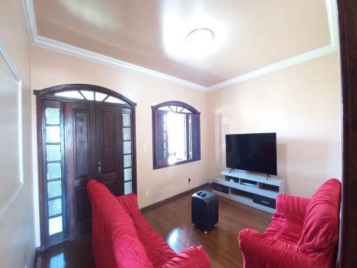 Casa, Planalto, 3 Quartos, 4 Vagas, 1 Suíte