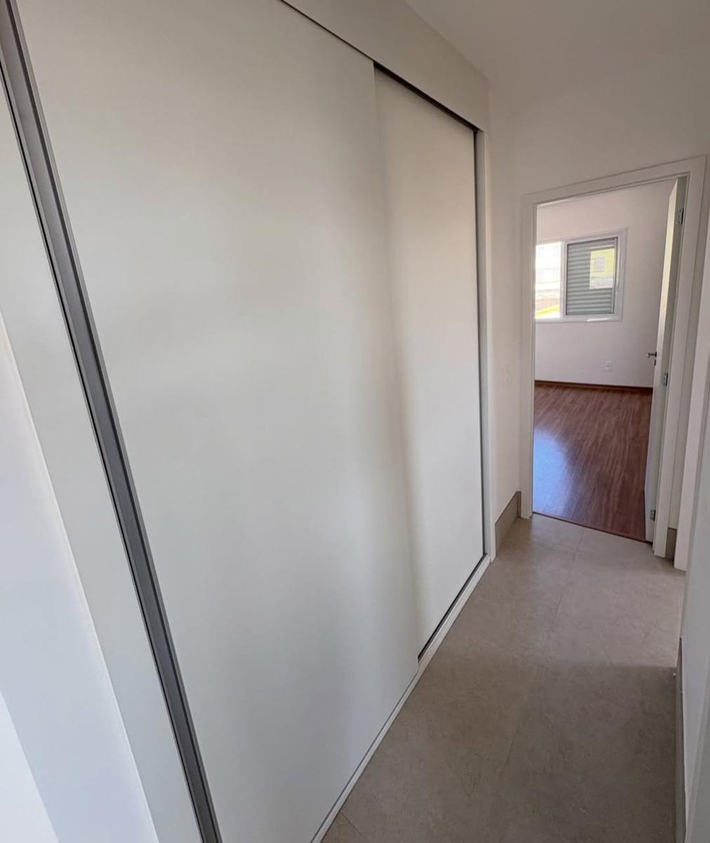 Apartamento, Esplanada, 2 Quartos, 1 Vaga, 1 Suíte