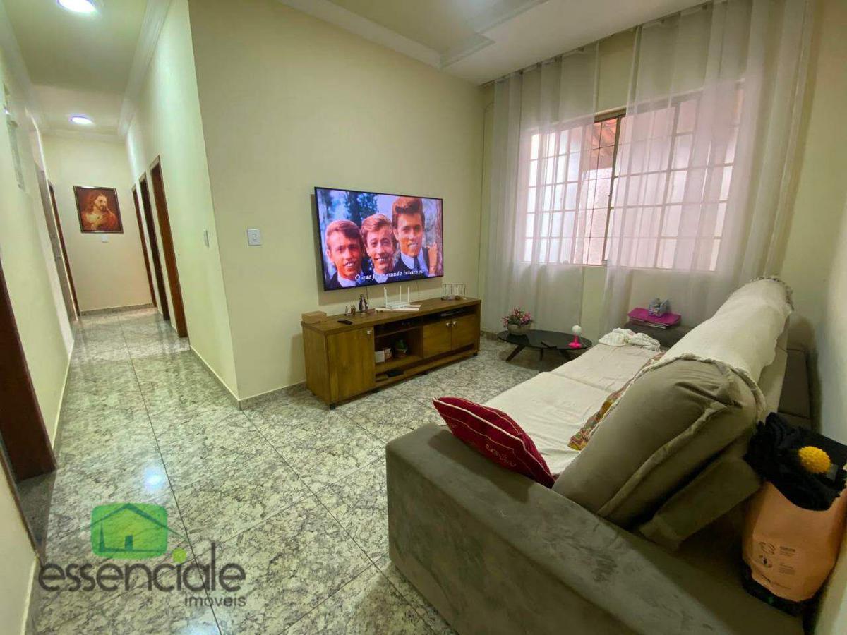 Casa, Jardim Riacho das Pedras, 3 Quartos, 4 Vagas, 1 Suíte
