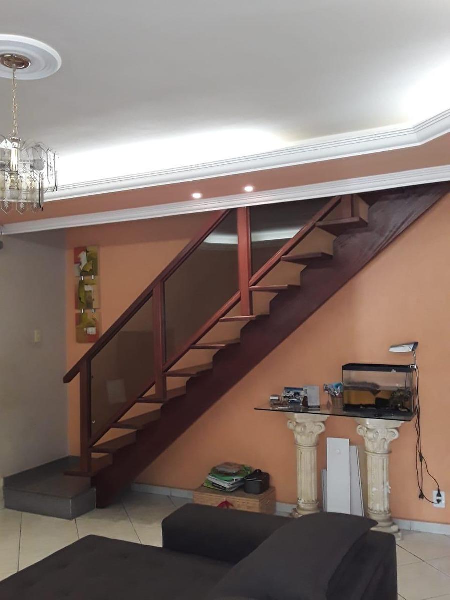 Casa, Santa Cruz Industrial, 3 Quartos, 2 Vagas, 1 Suíte