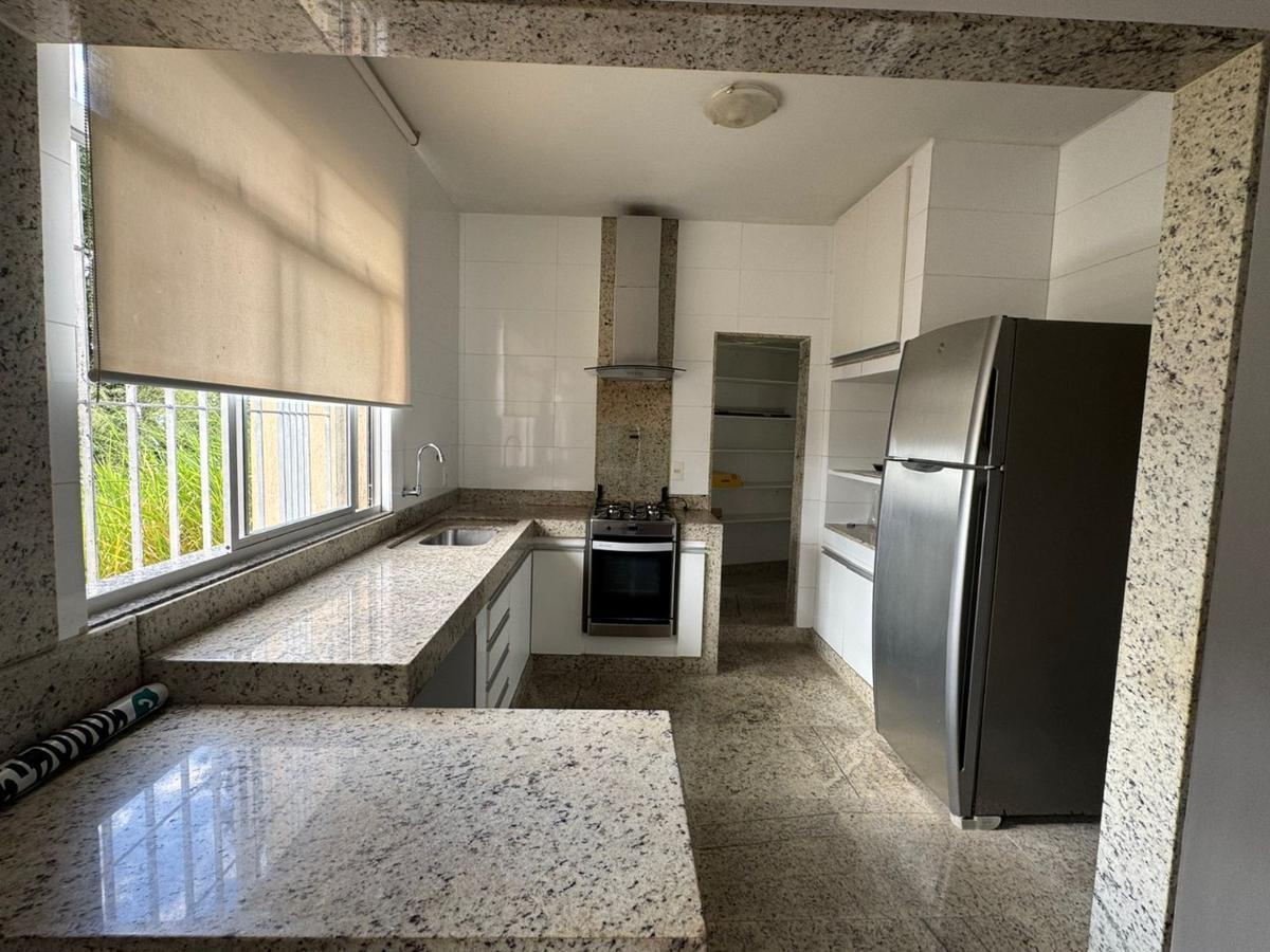 Casa, São Lucas, 4 Quartos, 3 Vagas, 1 Suíte