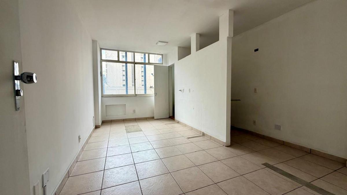 Sala, Centro, 0 Quarto, 1 Vaga