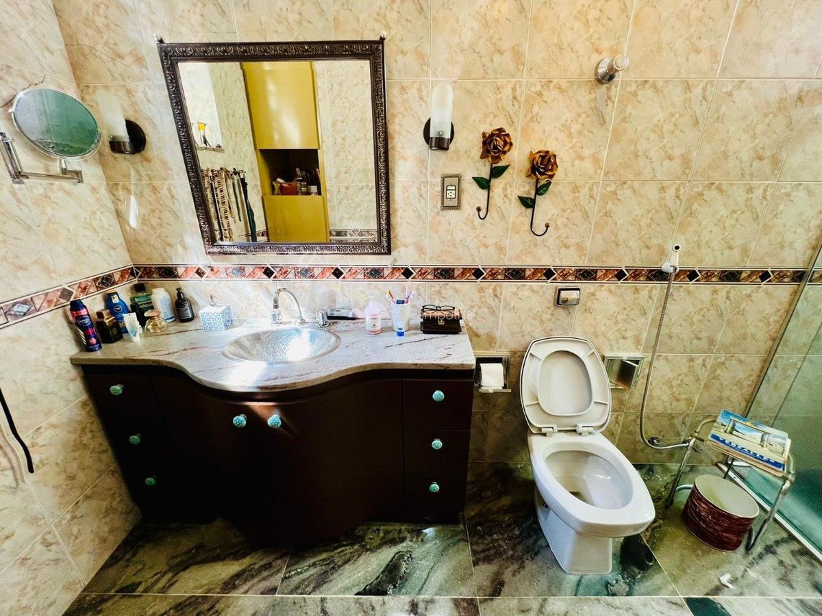 Casa, Itapoã, 4 Quartos, 3 Vagas, 1 Suíte