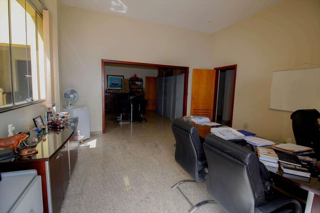 Casa, Fernão Dias, 5 Quartos, 9 Vagas, 5 Suítes