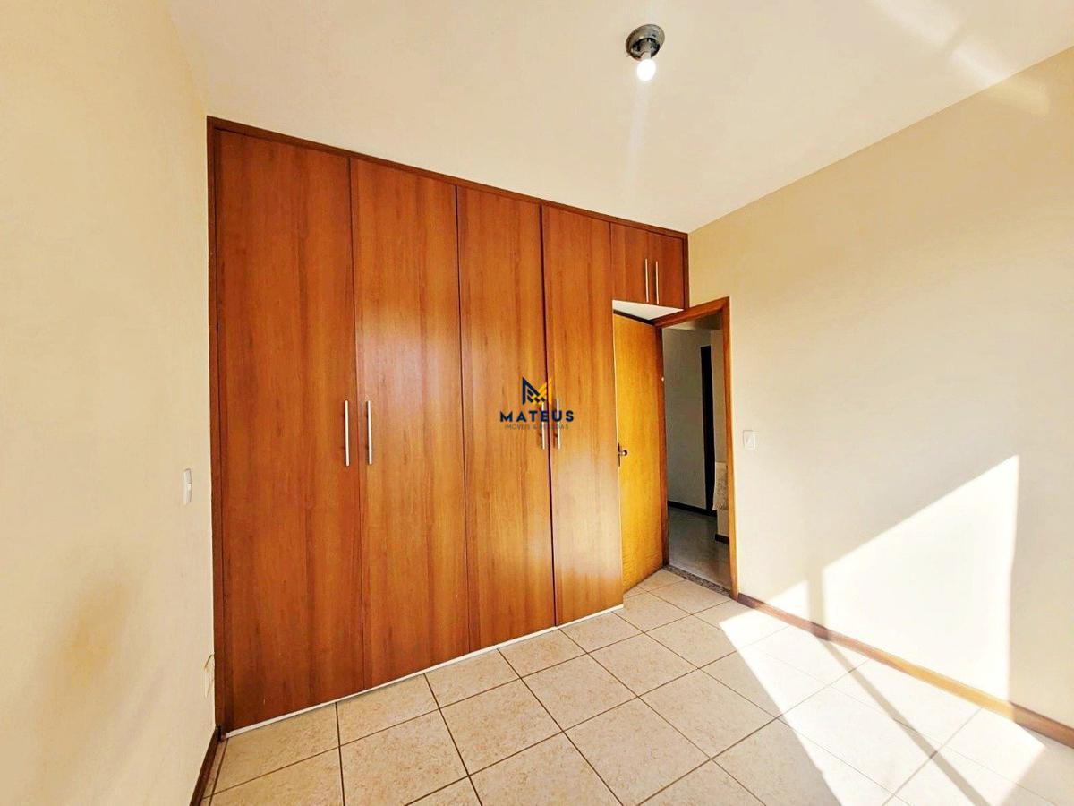 Cobertura, Santa Cruz, 4 Quartos, 2 Vagas, 1 Suíte