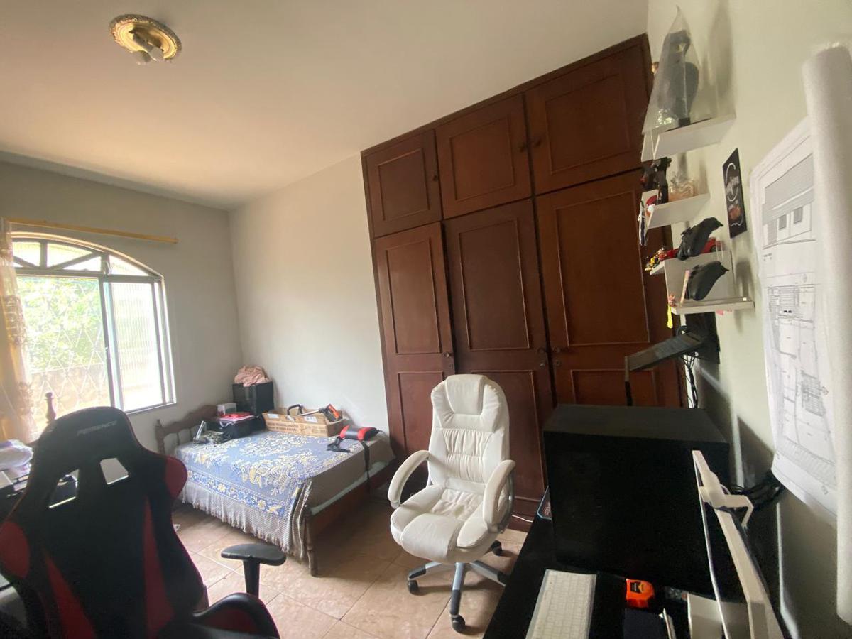 Lote, Centro, 3 Quartos, 0 Vaga, 1 Suíte