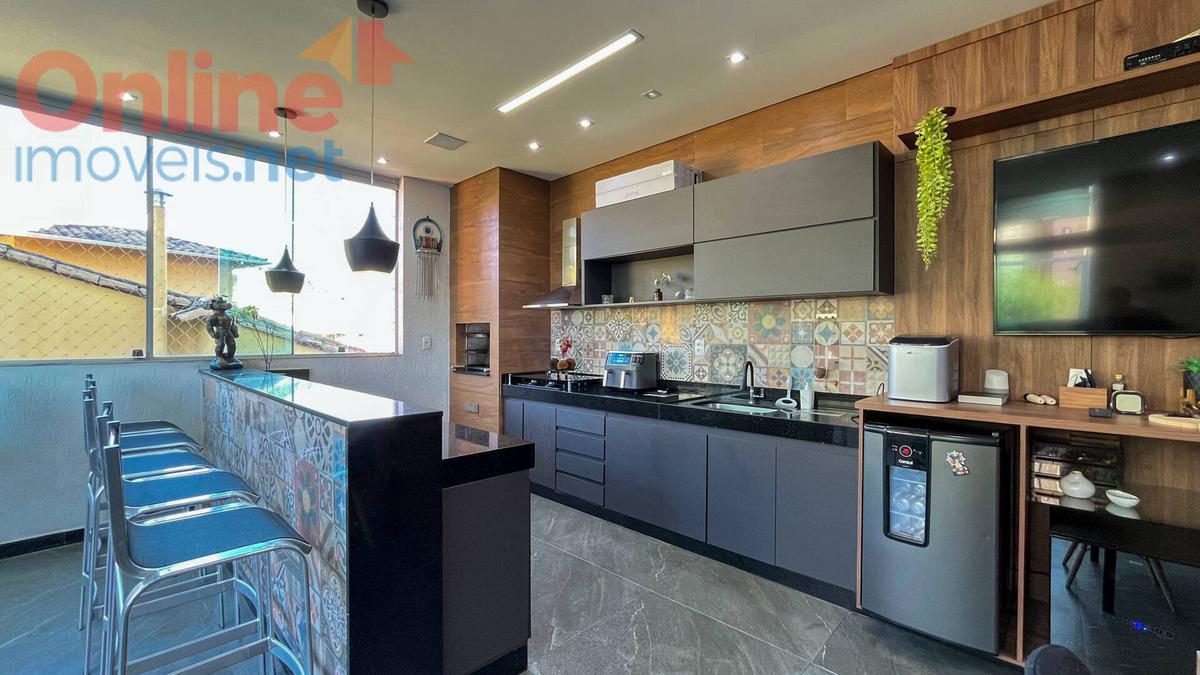 Apartamento, Castelo, 3 Quartos, 0 Vaga, 1 Suíte