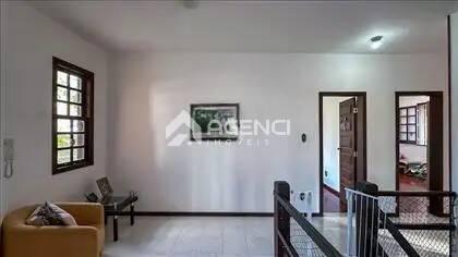 Casa, Camargos, 4 Quartos, 0 Vaga, 1 Suíte