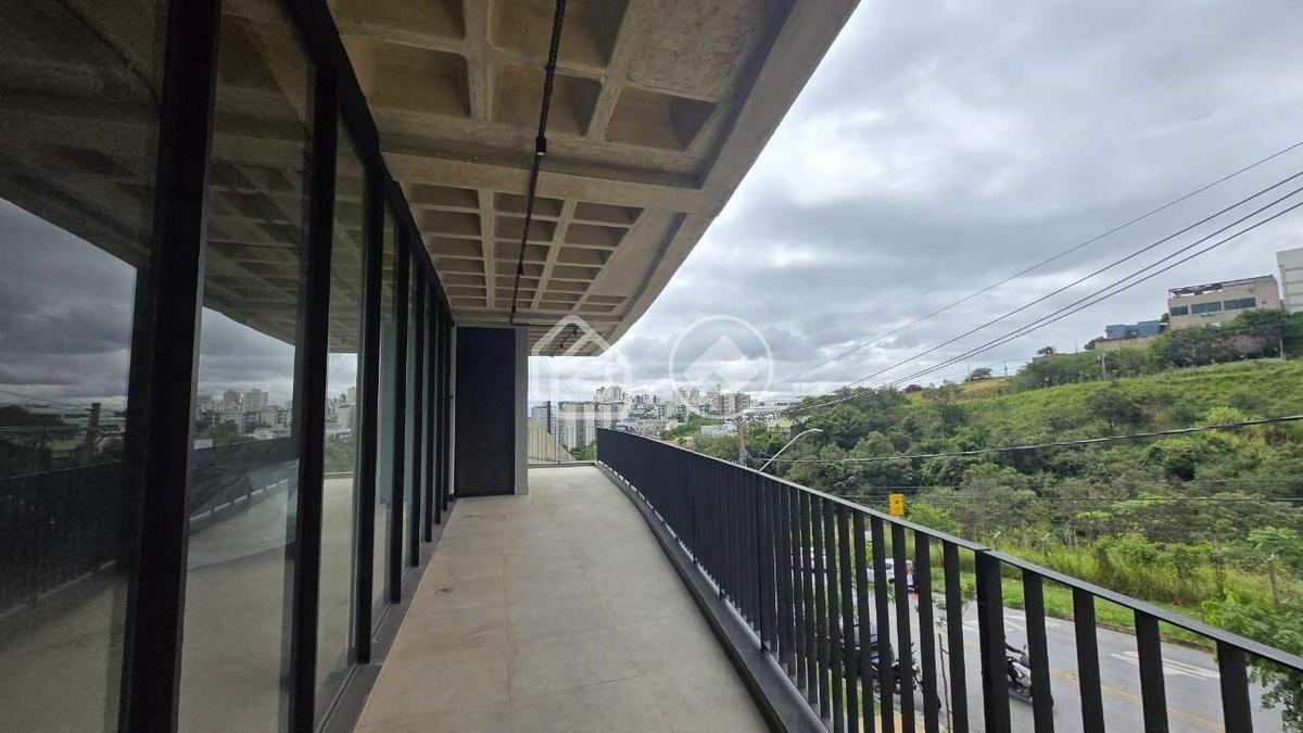 Loja, Buritis, 6 Vagas