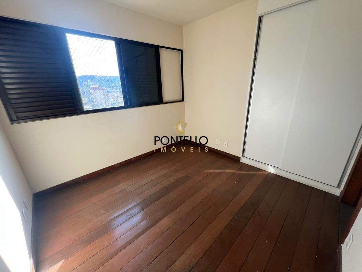 Cobertura, Centro, 4 Quartos, 2 Vagas, 1 Suíte