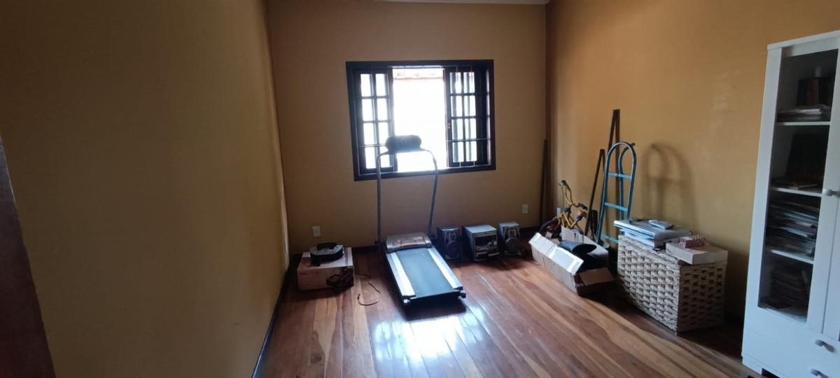 Casa, Milanez, 6 Quartos, 6 Vagas, 1 Suíte