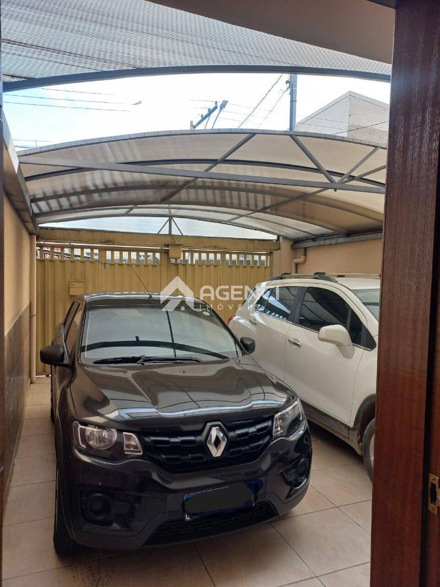 Casa, Santa Cruz Industrial, 3 Quartos, 0 Vaga, 1 Suíte