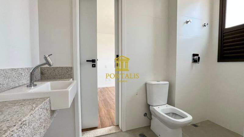 Cobertura, Prado, 3 Quartos, 2 Vagas, 2 Suítes