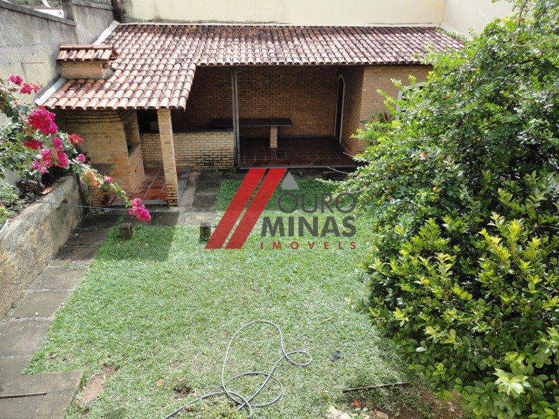 Casa, Sagrada Família, 4 Quartos, 5 Vagas, 1 Suíte