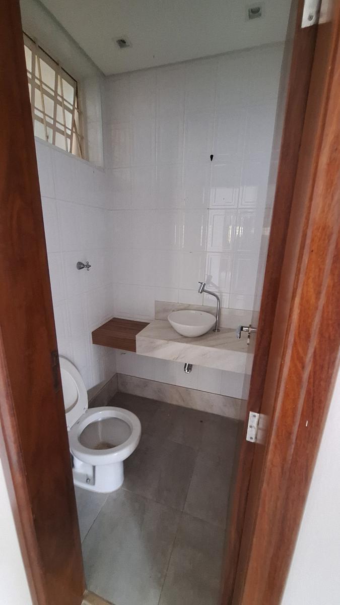 Casa, Centro, 3 Quartos, 2 Vagas, 1 Suíte