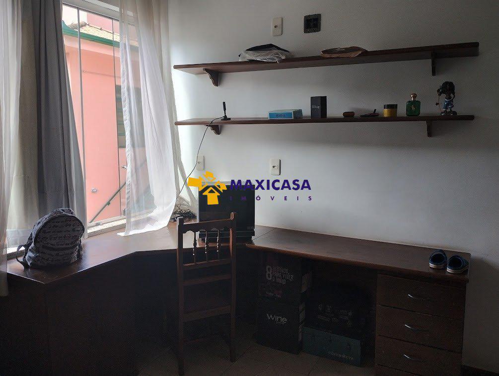 Casa, Nacional, 4 Quartos, 6 Vagas, 1 Suíte