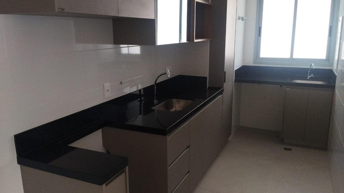 Apartamento, Sagrada Família, 3 Quartos, 2 Vagas, 1 Suíte