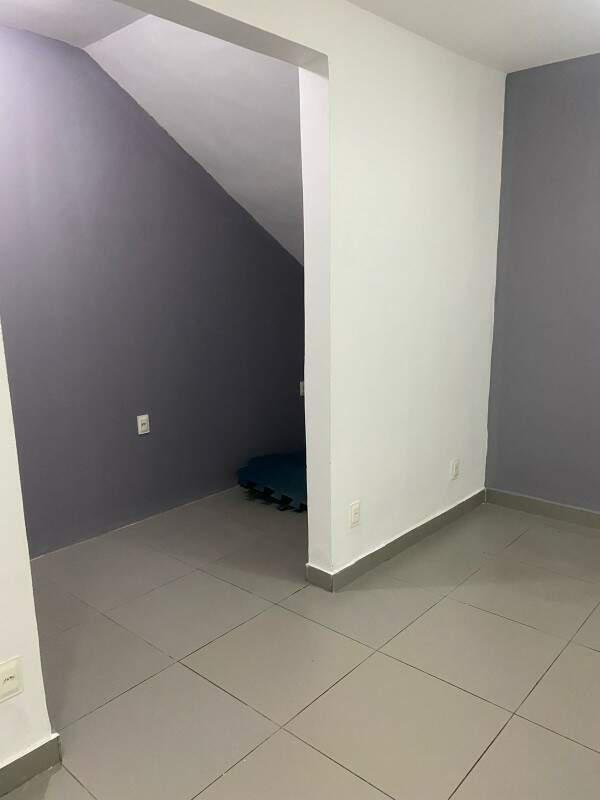 Sala, Nova Suíssa, 0 Quarto, 0 Vaga