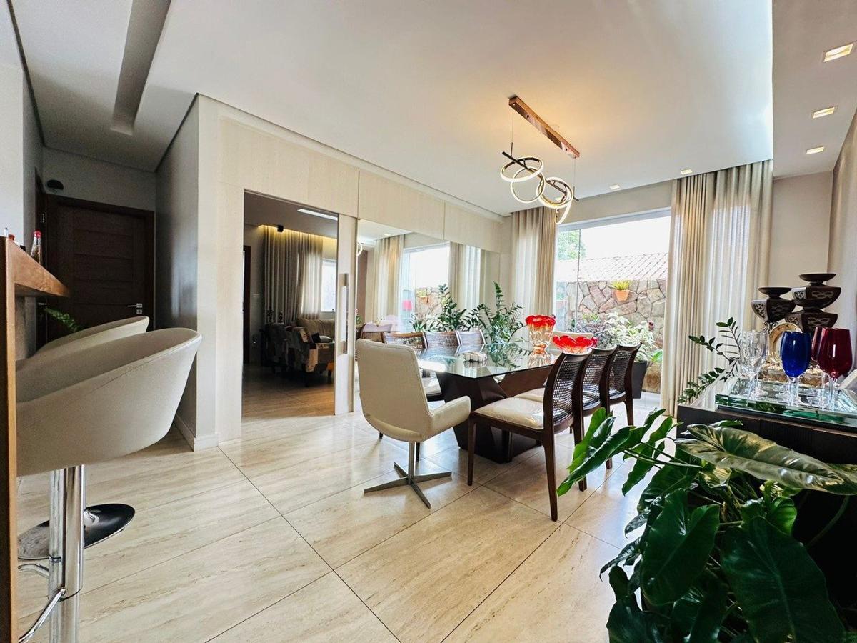 Casa, Conjunto Minascaixa, 4 Quartos, 4 Vagas, 2 Suítes