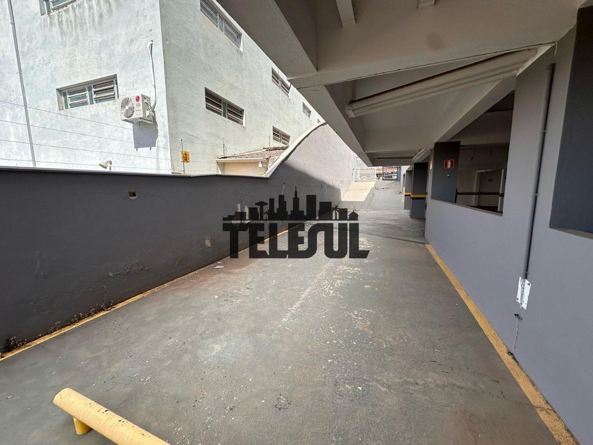 Galpão, Jardim Andere, 0 Quarto, 14 Vagas