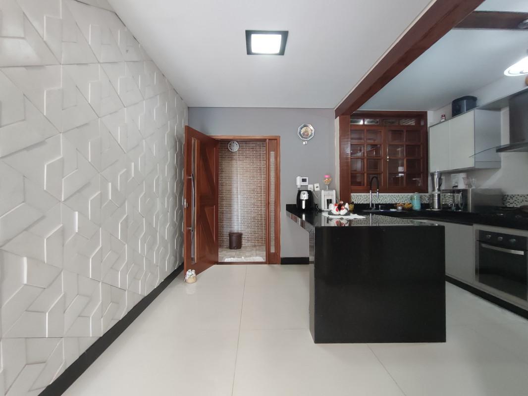 Casa, Nova Cintra, 3 Quartos, 4 Vagas, 1 Suíte