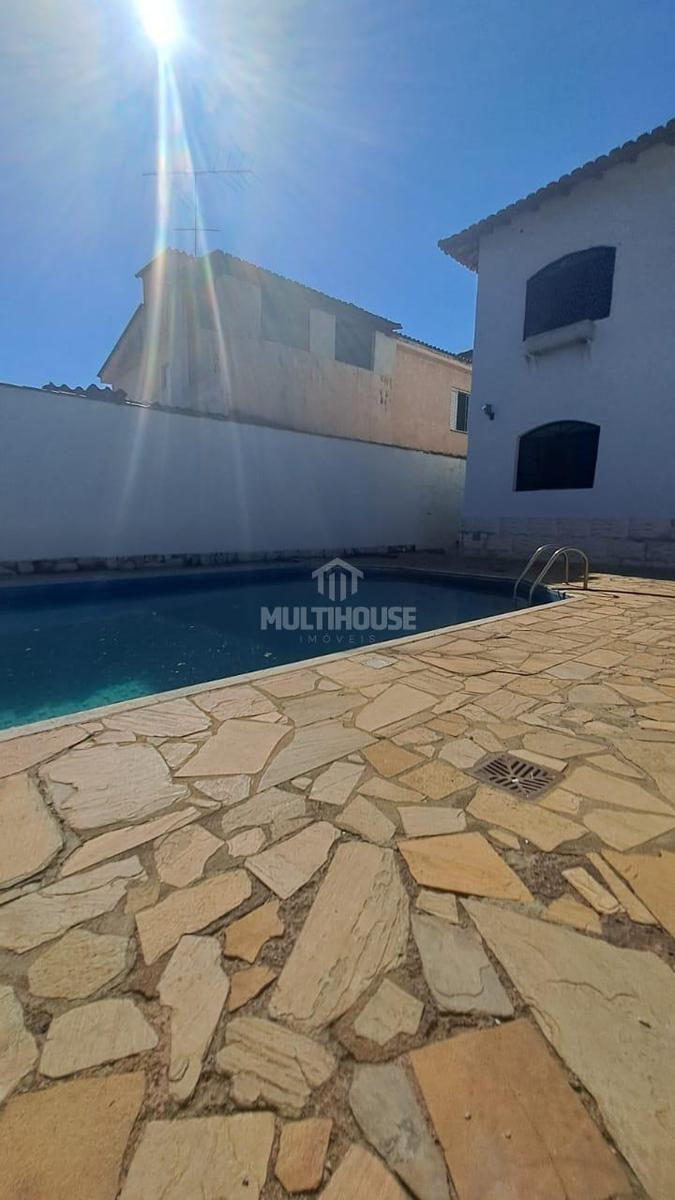 Casa, Candelária, 4 Quartos, 3 Vagas, 1 Suíte