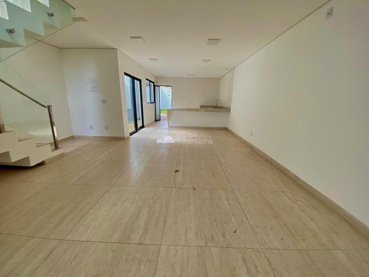 Casa, Paquetá, 3 Quartos, 4 Vagas, 1 Suíte