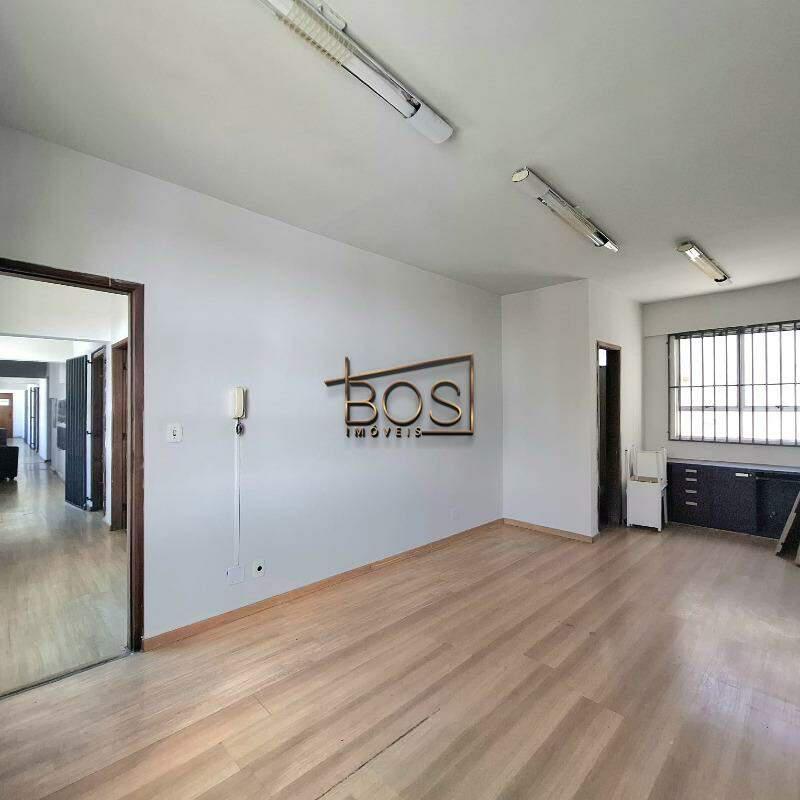 Prédio, Coração de Jesus, 0 Quarto, 2 Vagas, 24 Suítes