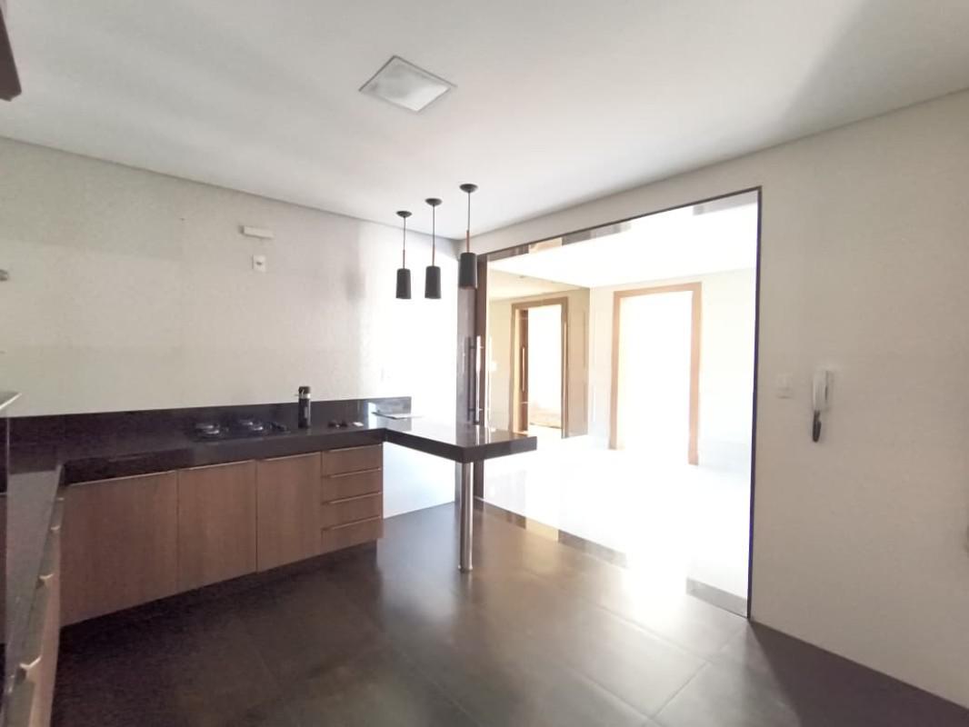 Apartamento, Castelo, 4 Quartos, 3 Vagas, 3 Suítes