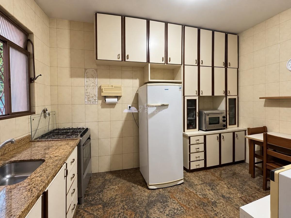 Casa, Liberdade, 6 Quartos, 8 Vagas, 2 Suítes