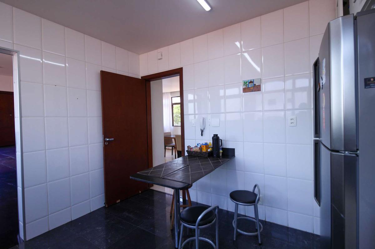 Apartamento, Liberdade, 4 Quartos, 2 Vagas, 1 Suíte