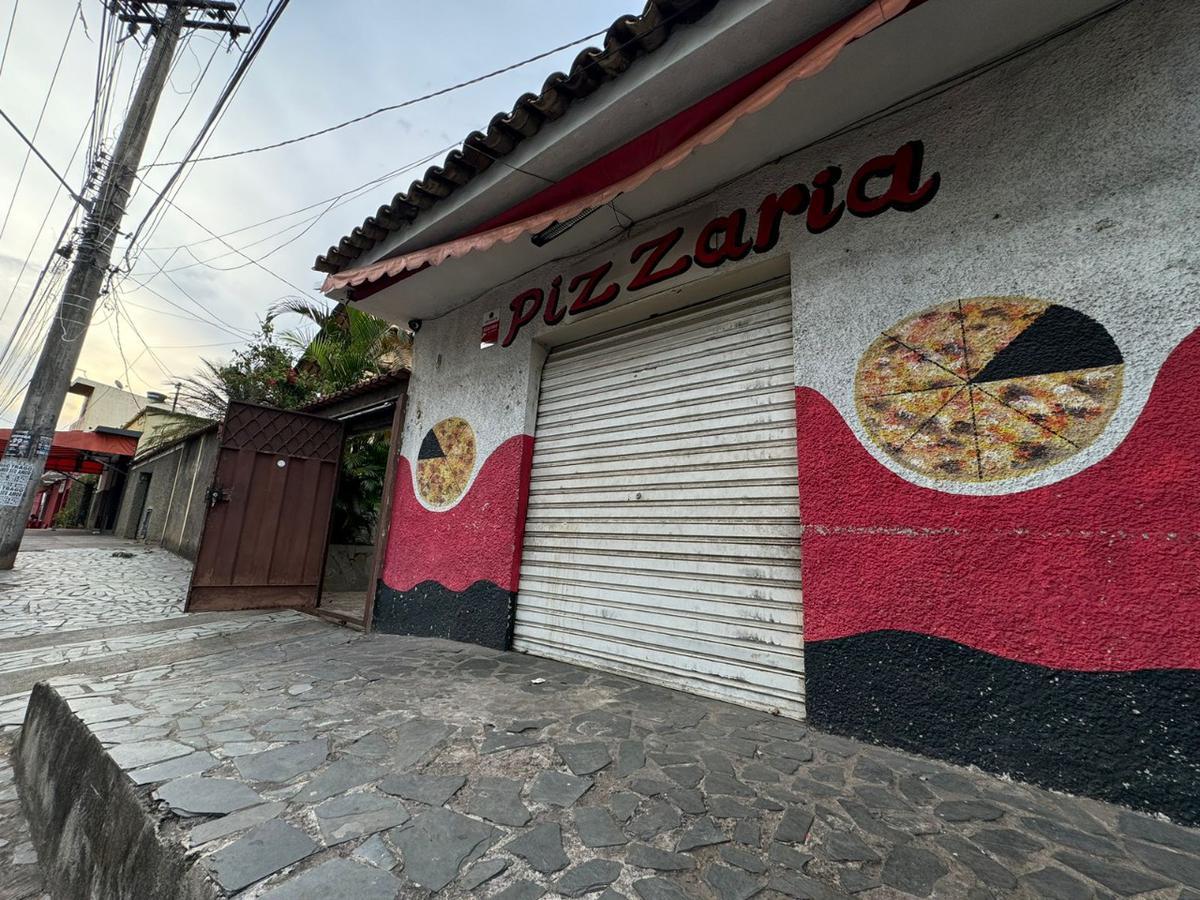 Casa, Santa Cruz, 3 Quartos, 4 Vagas, 1 Suíte