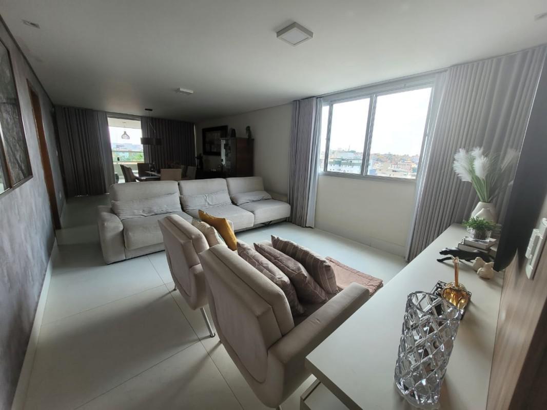 Apartamento, Castelo, 4 Quartos, 3 Vagas, 3 Suítes