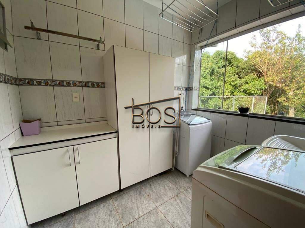 Casa, Casa Branca, 5 Quartos, 20 Vagas, 4 Suítes